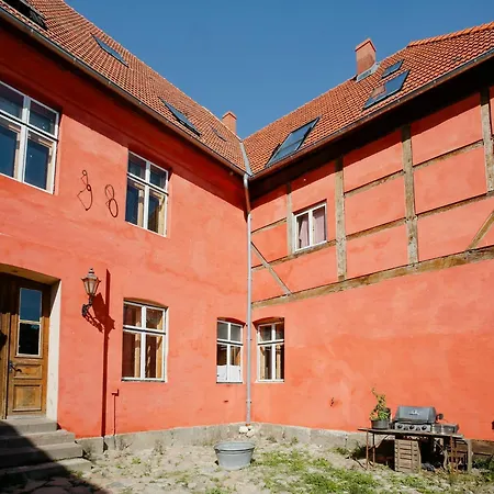 Charming In A Heritage Country Estate Ferienhaus *